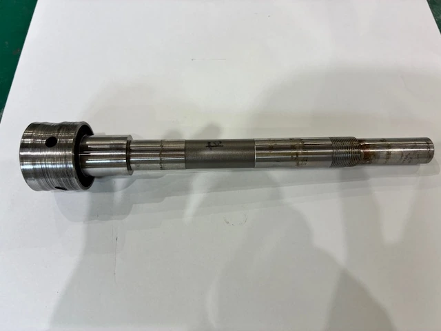 整備前の機構部品